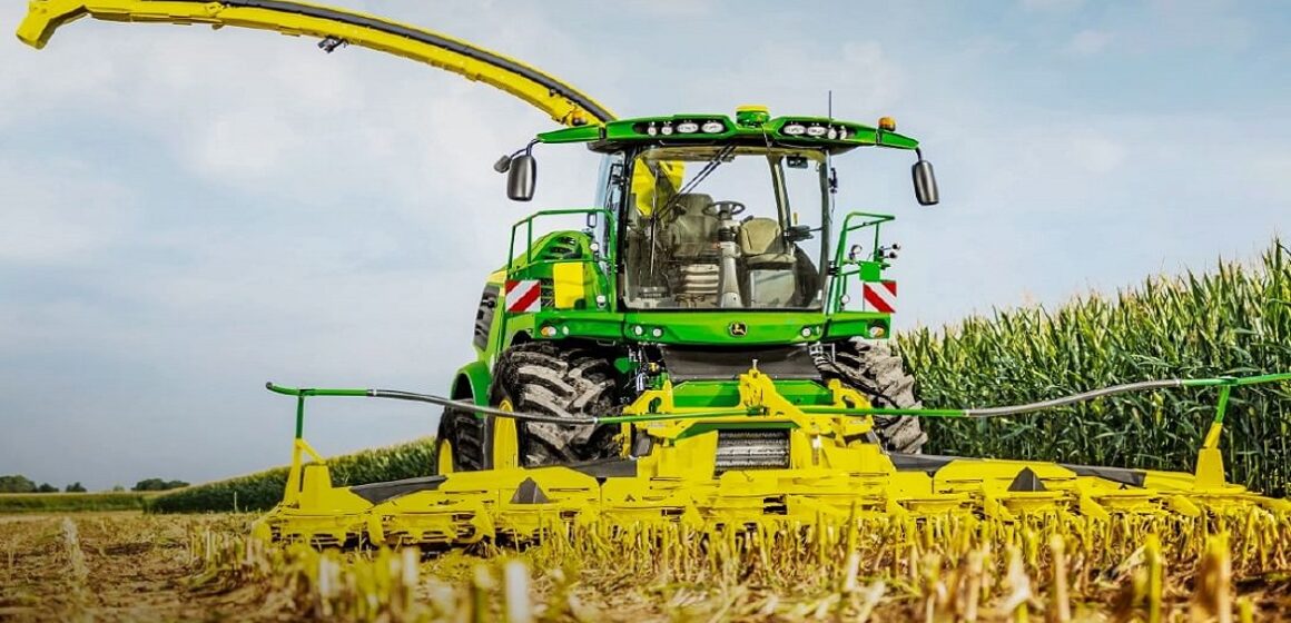 Elon Musk fecha parceria inédita com a gigante de tratores John Deere tendo o agro brasileiro na mira