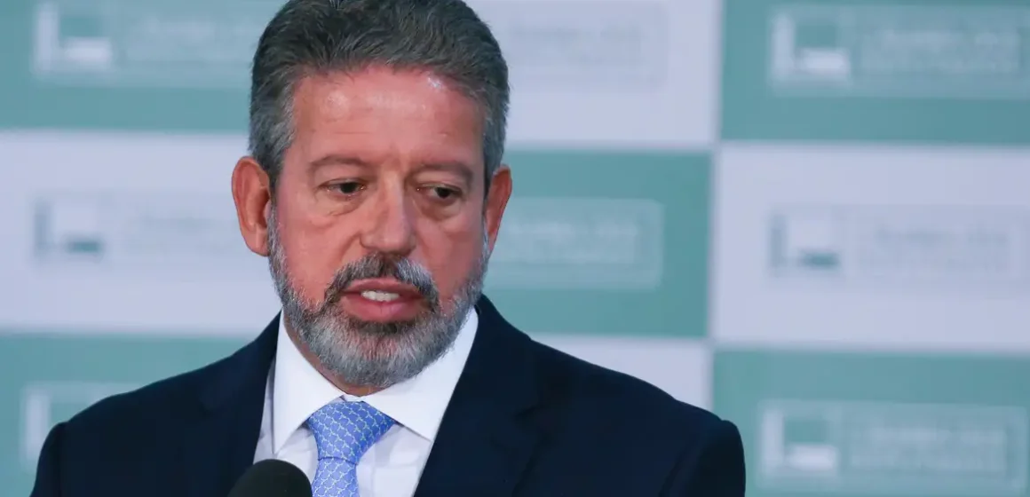 Lira cria comissão para analisar PL da Anistia