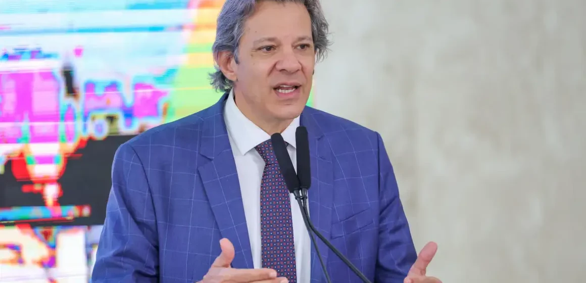 Haddad confirma envio de PEC sobre revisão de gastos