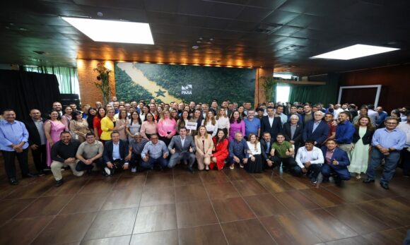 Estado e prefeitos eleitos debatem gestão pública, transparência e COP30