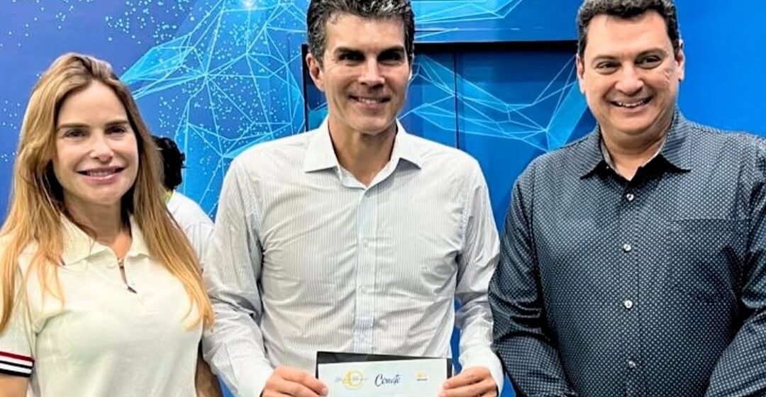 Convite ao Governador Helder e a Dani para os meus 40 anos de jornalismo