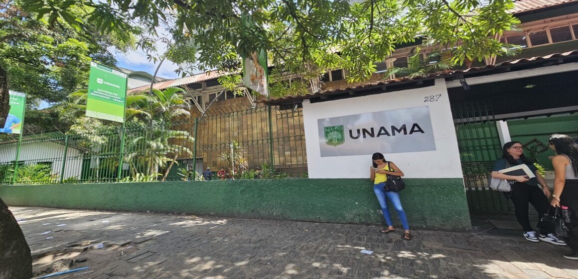 UNAMA realiza ação social para comunidade da escola de samba Bole-Bole