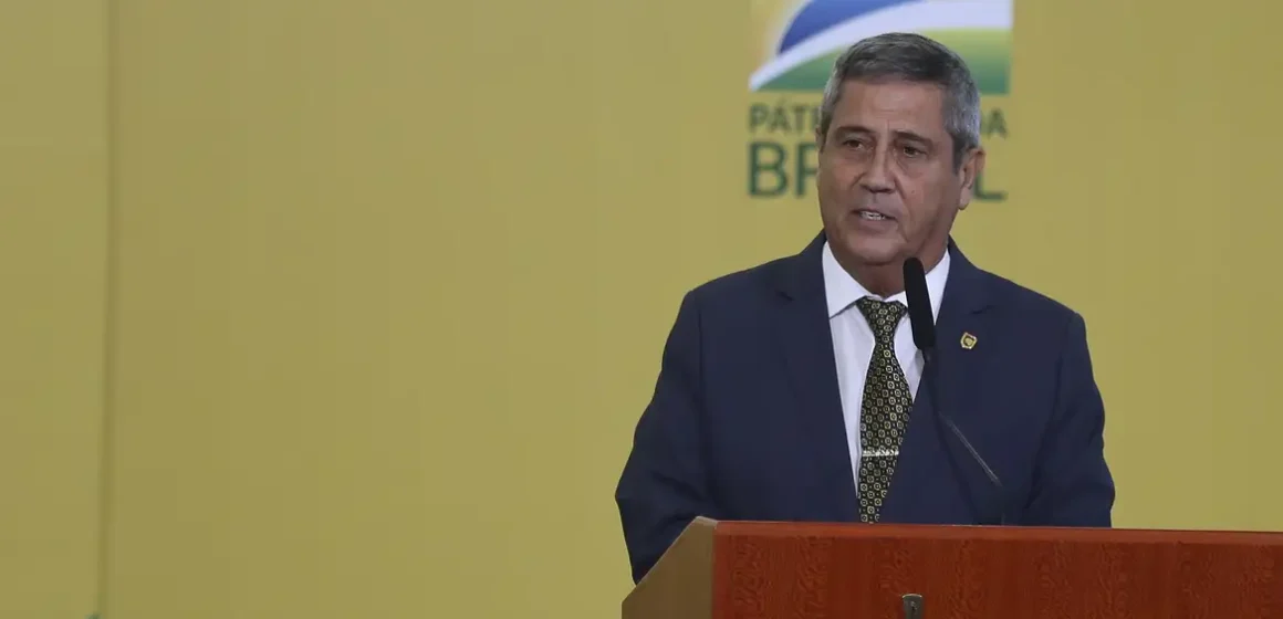 Braga Netto teve participação concreta em atos golpistas, diz PF