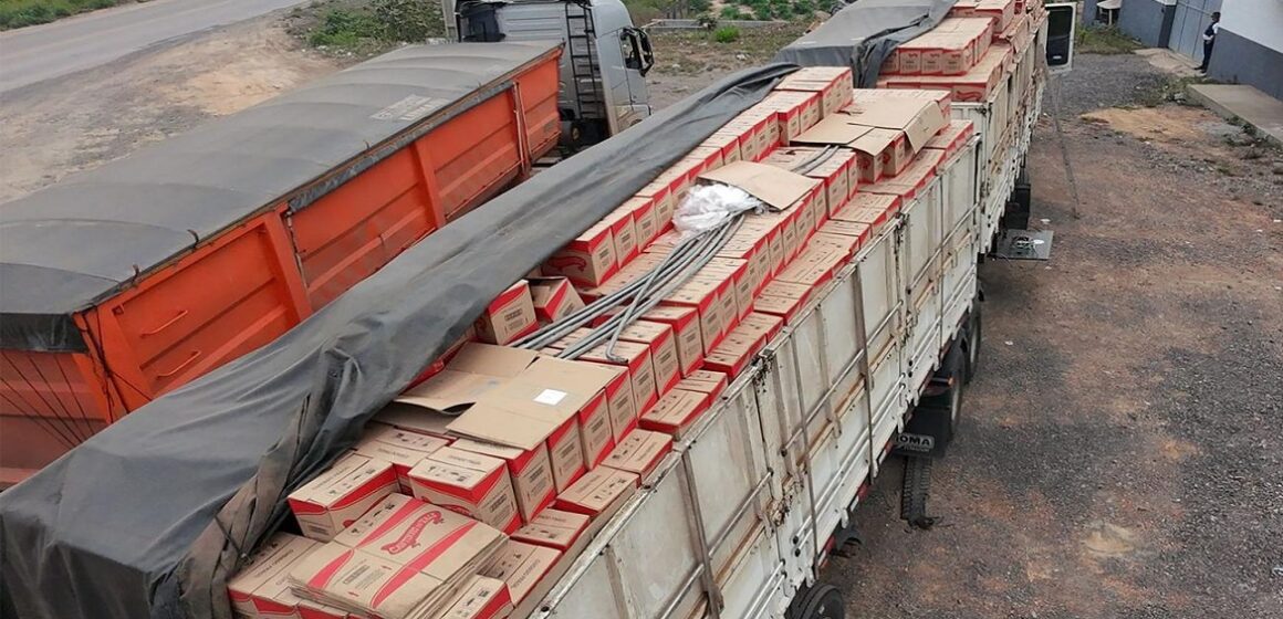 Mais de 25 mil garrafas de coquetel alcoólico são apreendidas em São João do Araguaia