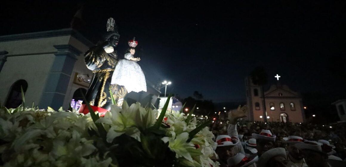 Festividade de São Benedito leva milhares de fiéis às ruas de Bragança