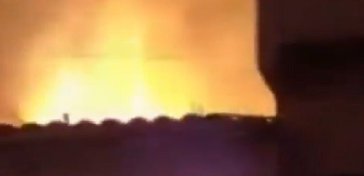 Casas são destruídas por incêndio em Belém