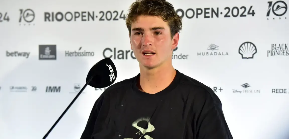 Aos 18 anos, João Fonseca entra no top 100 do ranking mundial de tênis