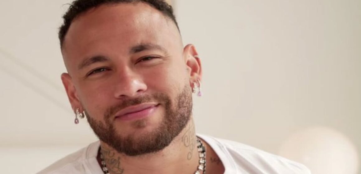 Snapinst.app_473810901_575588665354146_1349657873603551667_n_1024 Presidente do Santos anuncia volta de Neymar