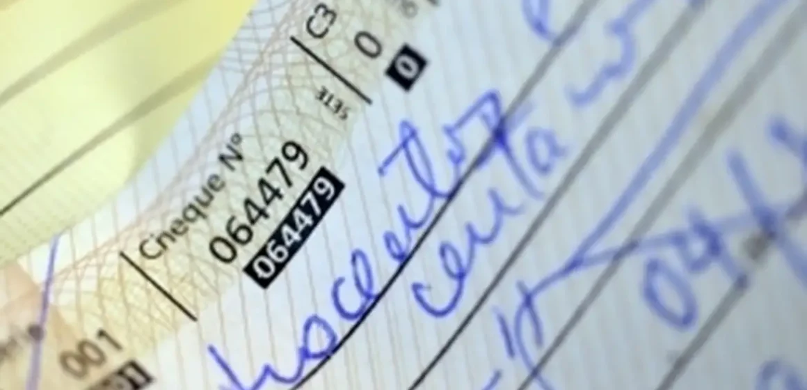 Cheque representa 0,5% das operações financeiras de pagamento no país