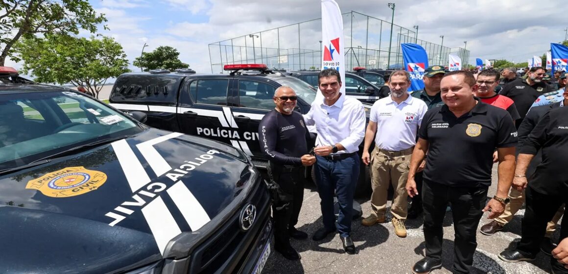 Helder entrega 180 novas viaturas para a Polícia Civil