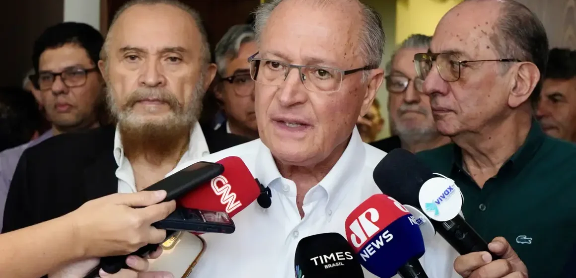 Alckmin defende cotas de importação de aço pelos Estados Unidos