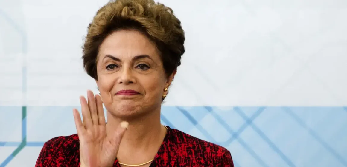 Após uma semana hospitalizada, Dilma Rousseff deixa hospital em Xangai