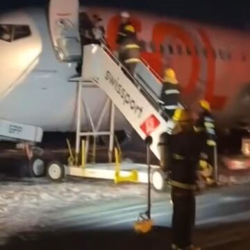 No Rio de Janeiro, avião da Gol colide com carro na pista ao decolar no Aeroporto do Galeão