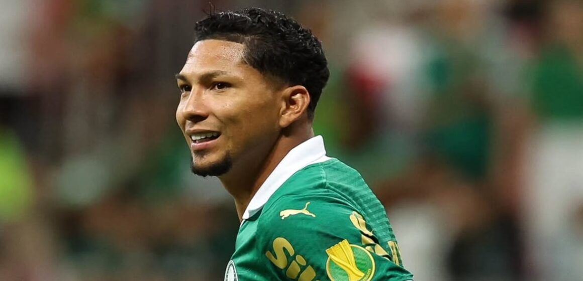 Paraense Rony volta a jogar no Palmeiras e é ovacionado pelo público