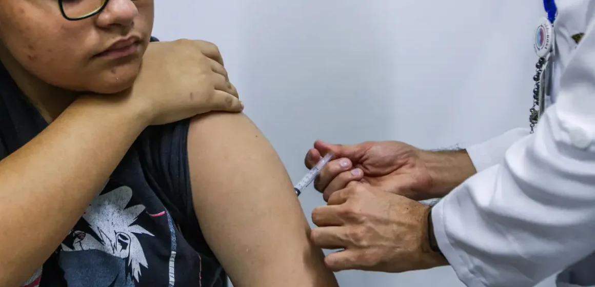 Dengue: um ano após início da imunização, procura por vacina é baixa