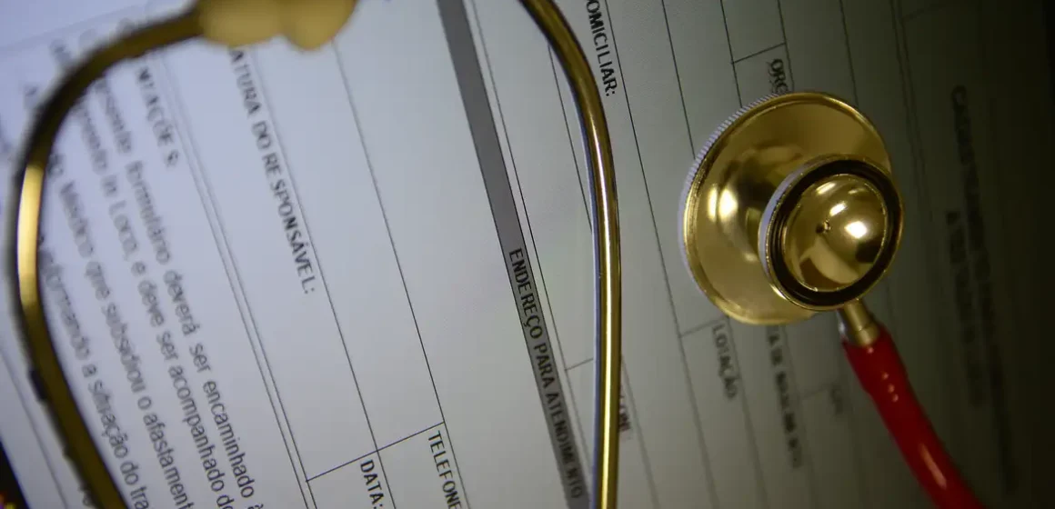 plano_de_saude_1703221439 ANS abre consulta pública sobre cobertura de medicamento para câncer