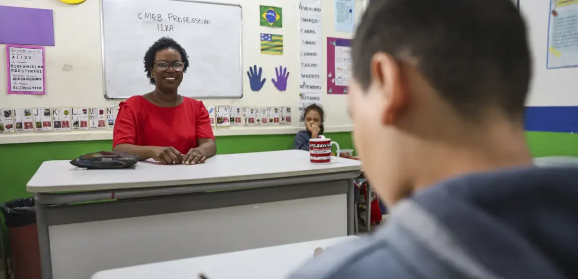 Programa Mais Professores dá desconto a docentes em hospedagens
