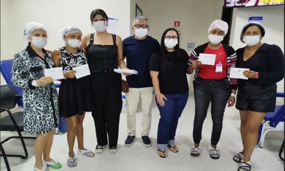 Pacientes oncológicas recebem cartas de apoio de estudantes em Marabá
