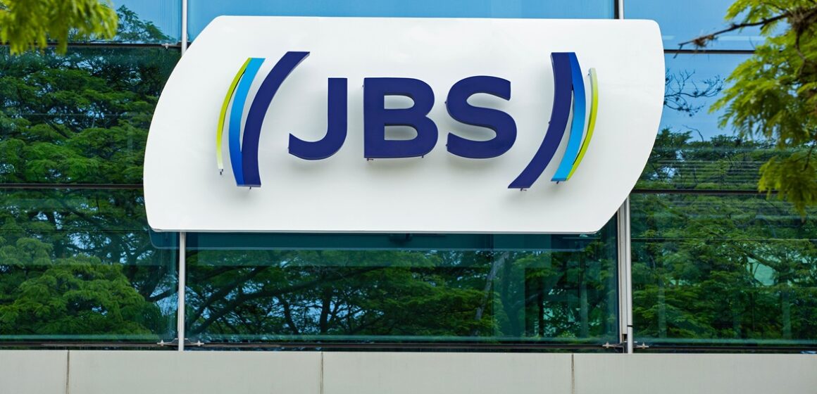 Ano de 2024 foi fechado pela JBS com receita líquida de R$ 417 bi, uma alta de 14,6%