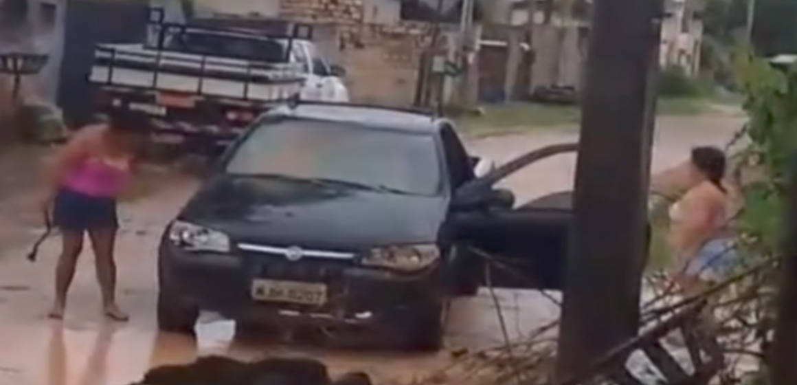 Em Novo Progresso, mulher destrói carro do marido ao pegá-lo na casa da amante