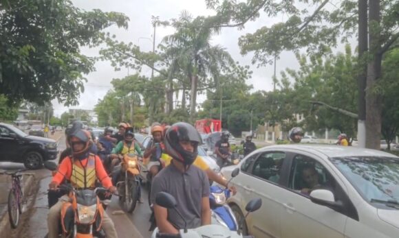 Em Marabá, manifestantes bloqueiam ponte da Cidade Nova por falta de ônibus