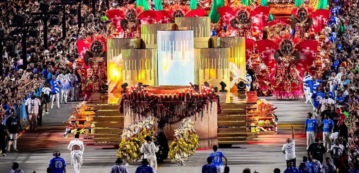 Campeã do Carnaval 2025 do Rio de Janeiro é a Beija-Flor
