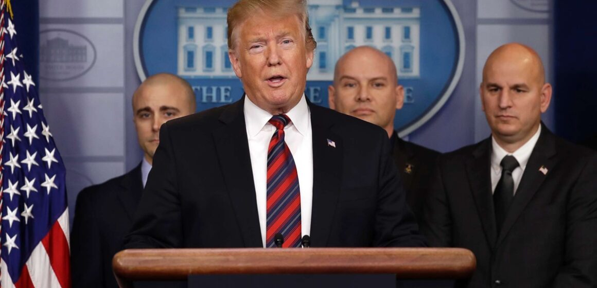Trump sugere plano para um terceiro mandato e cita “métodos” para burlar limite constitucional