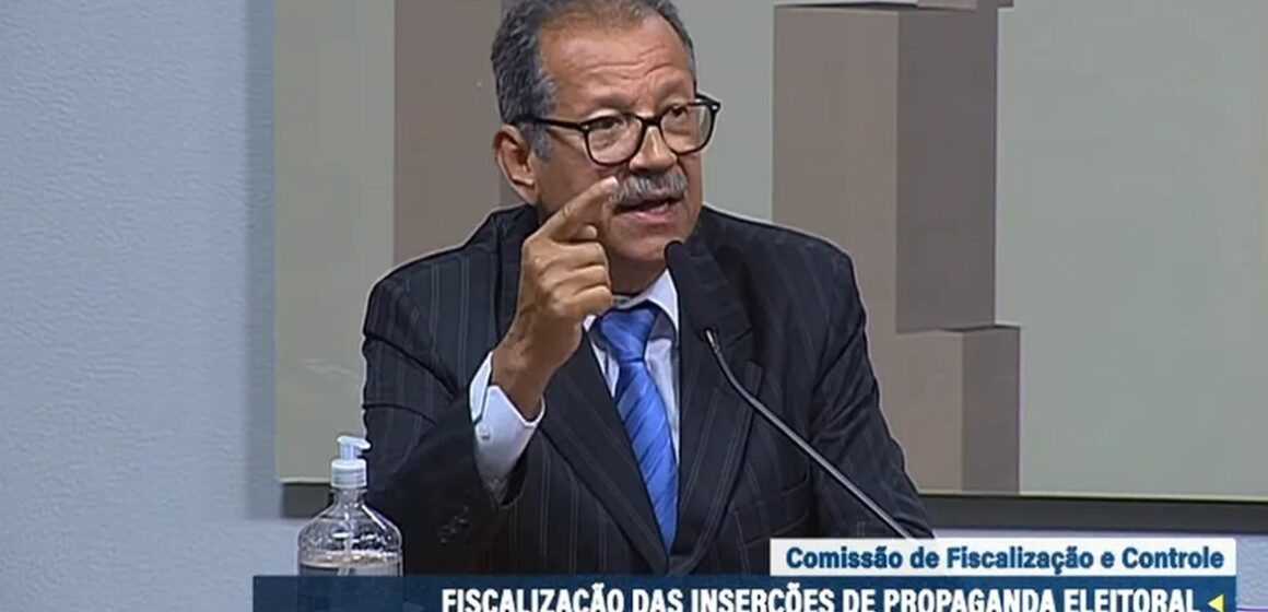 Durante o julgamento sobre Bolsonaro no STF, advogado grita e é detido por desacato