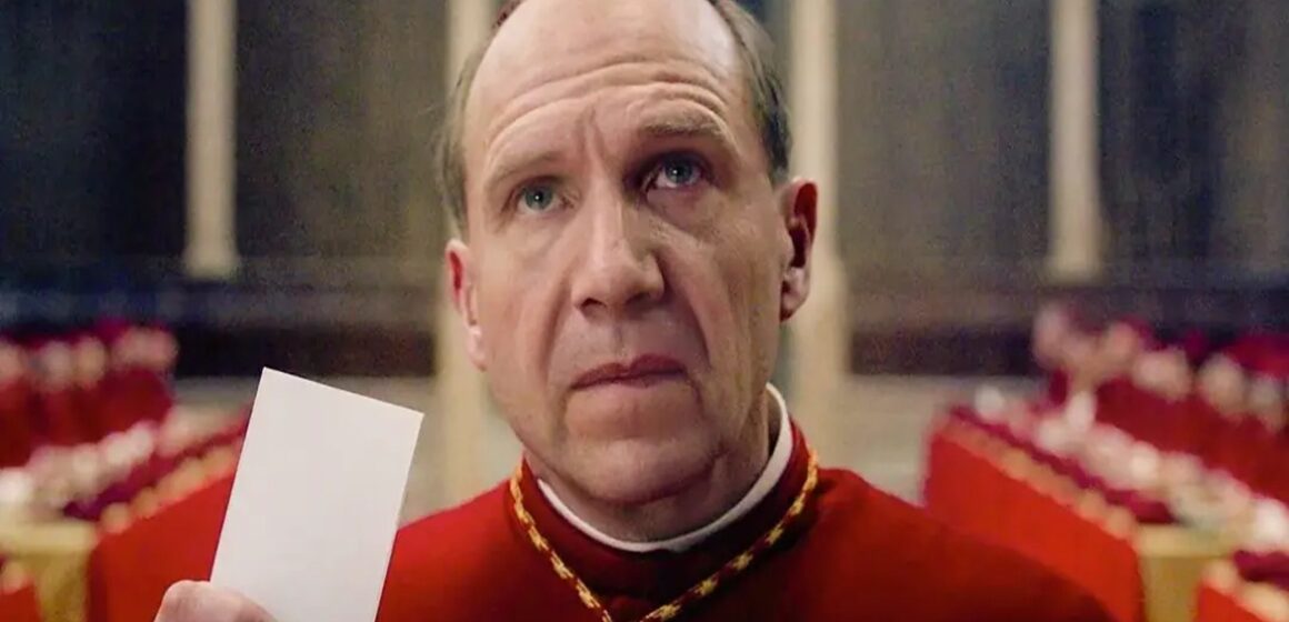 Após a morte do Papa Francisco, filme Conclave fica em alta e cresce 280%