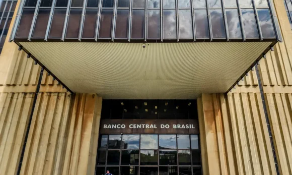 Contas públicas têm superávit de R$ 3,6 bilhões em março