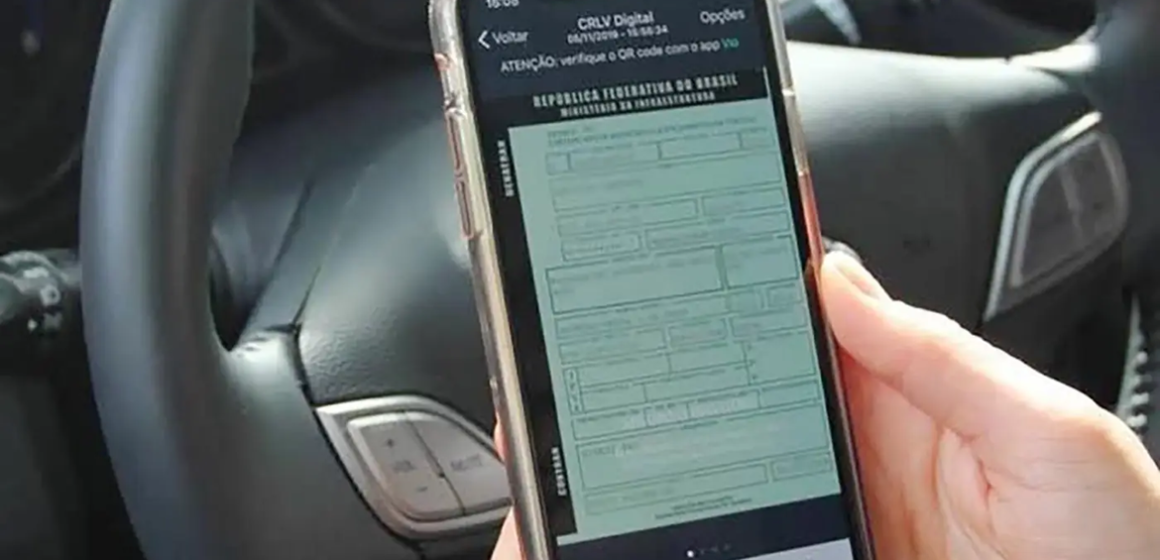 20250403160437-GC00065922-F00231244 Detran alerta para os veículos que terão o licenciamento vencido em abril