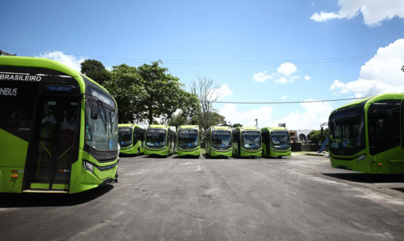 Artran recebe mais cinco ônibus elétricos para o BRT Metropolitano