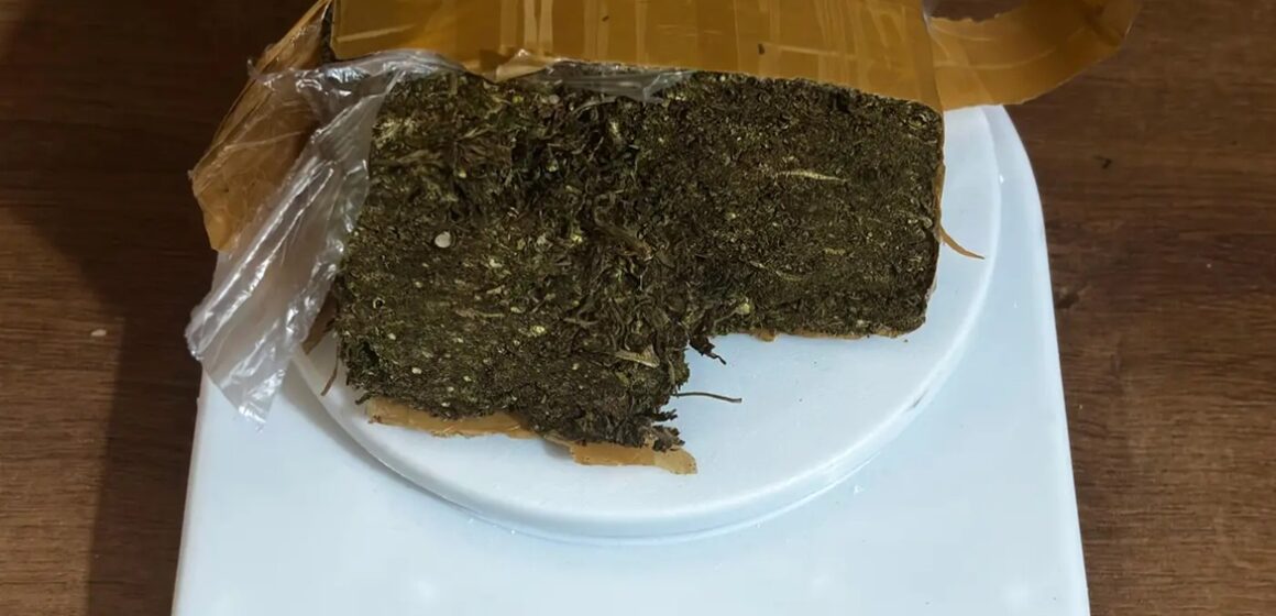 Suspeito de tráfico de drogas é preso pela Polícia Militar em Icoaraci