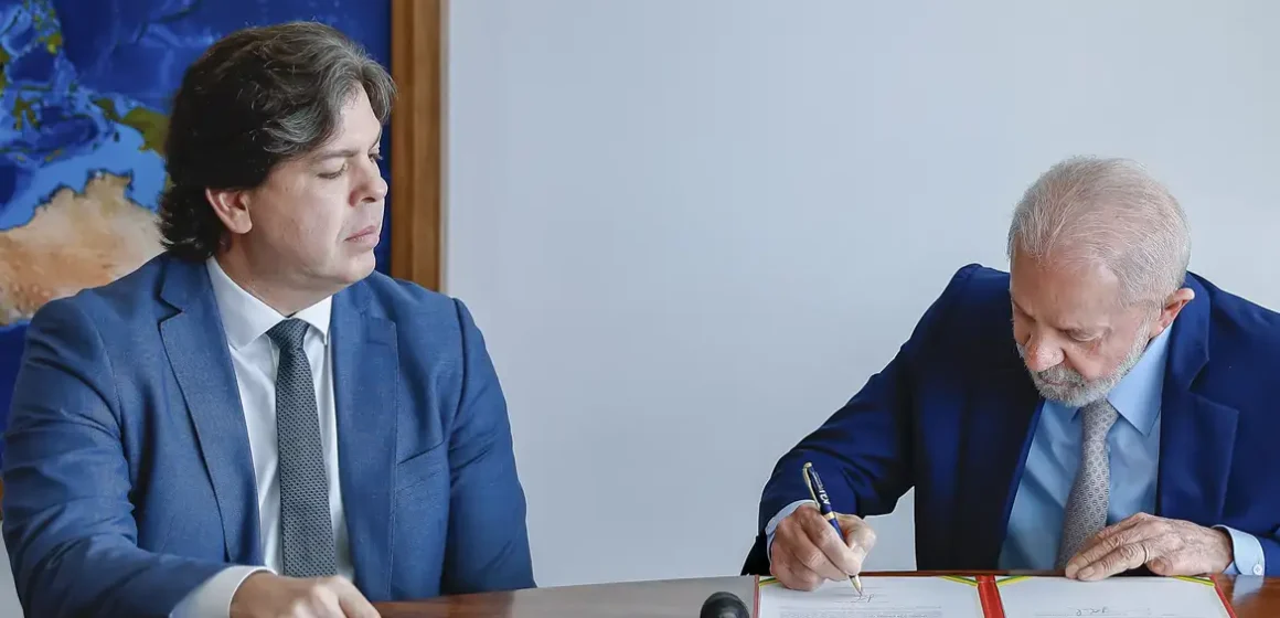 Frederico de Siqueira Filho toma posse como novo ministro das Comunicação