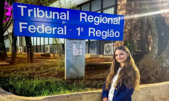 Conheça Luísa Militão Vicente Barroso, a mais jovem juíza federal do Brasil
