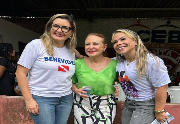 Elcione participa de roda de conversa em Benevides