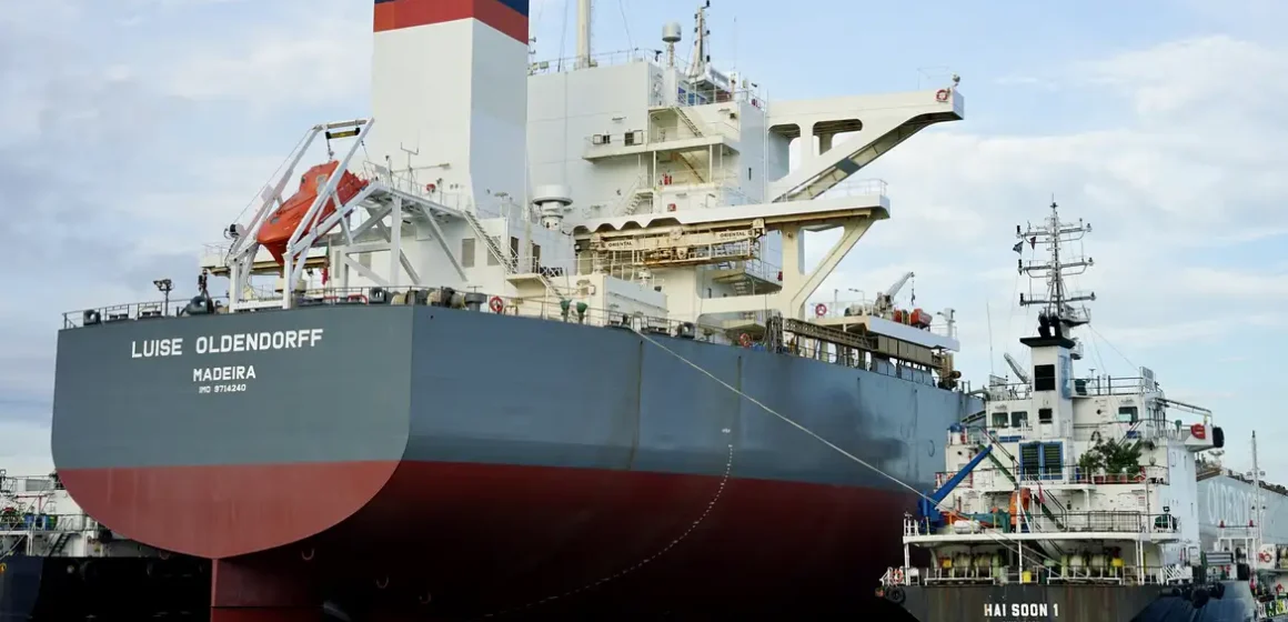 Petrobras abastece navio da Vale com mistura de óleo de cozinha usado