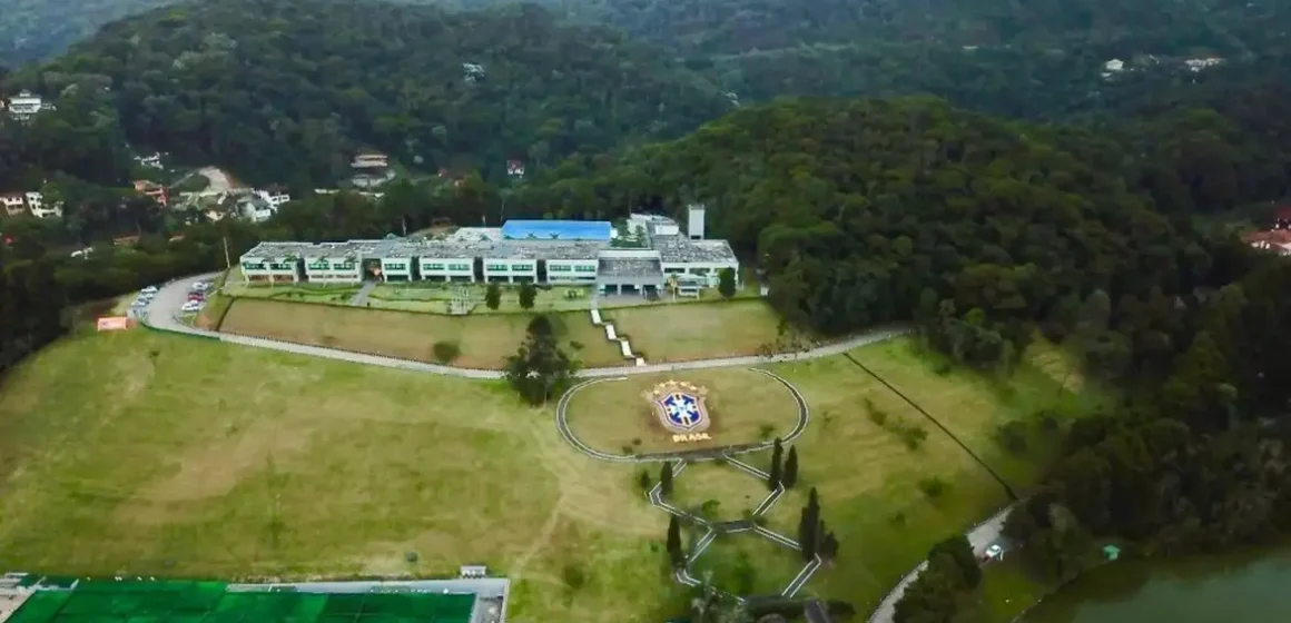 Quadrilha é presa por furtar bolas, chuteiras e uniformes da CBF