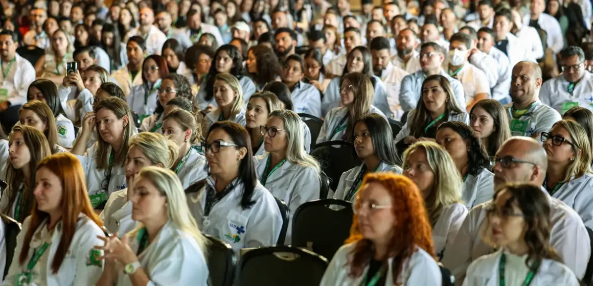 Mais Médicos: 407 profissionais começam a atuar em 22 estados