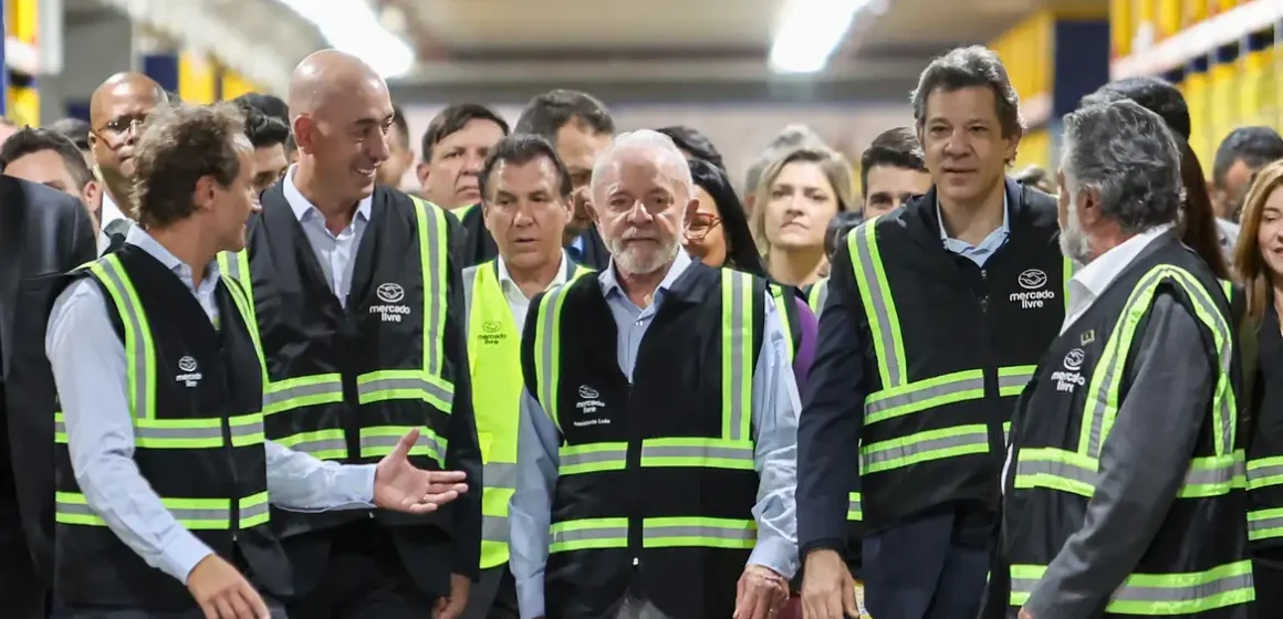 Brasil tem reservas para enfrentar decisões de Trump, diz Lula