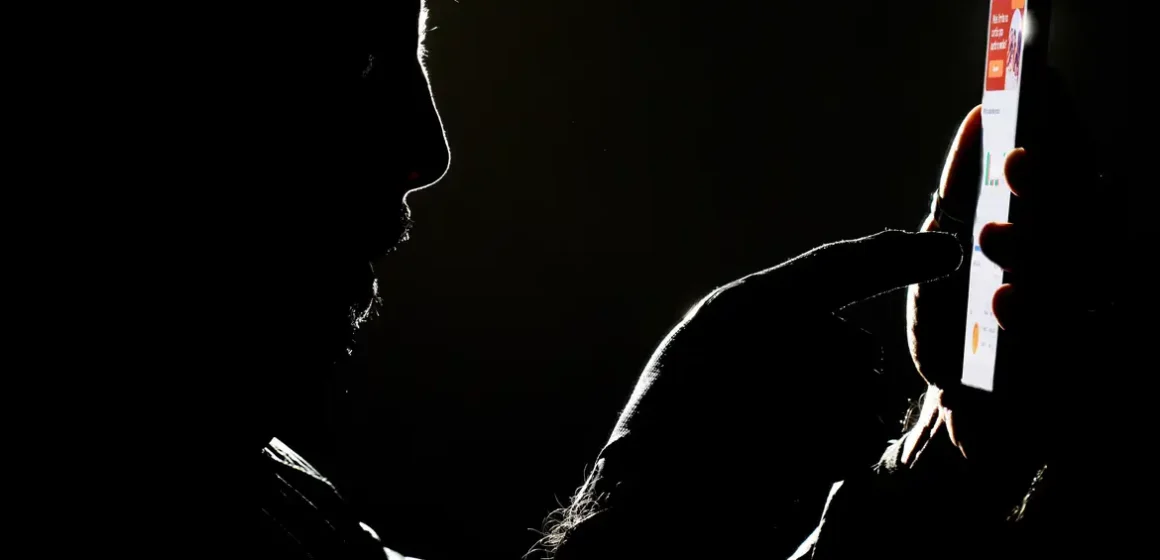 Educação digital protege de malefícios do uso excessivo de telas