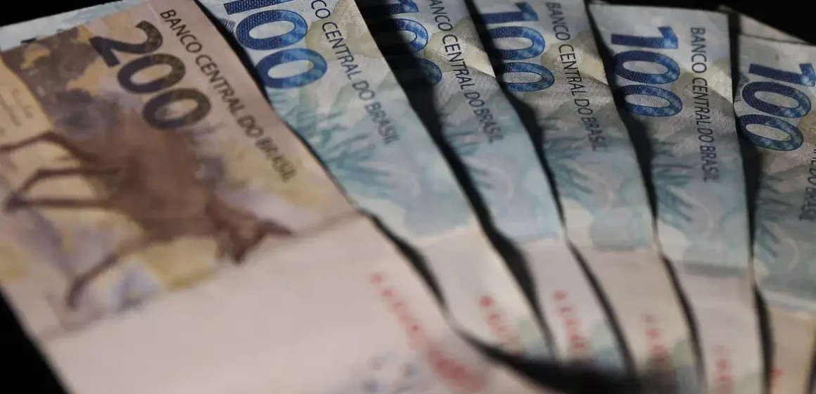 Dívida Pública sobe 0,22% em março e supera R$ 7,5 trilhões
