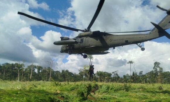 FAB e Polícia Federal confirmam interceptação de avião em Altamira que transportava drogas