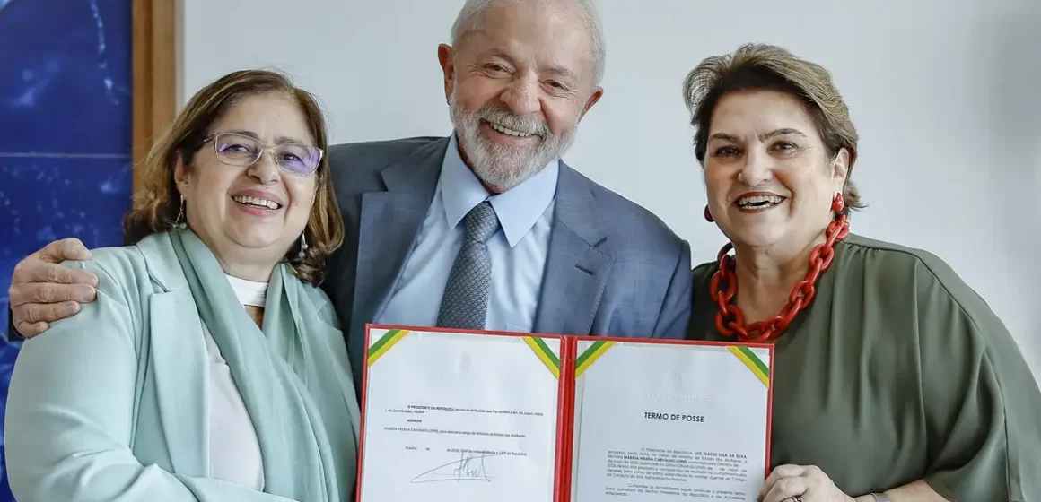 Lula empossa Márcia Lopes no Ministério das Mulheres