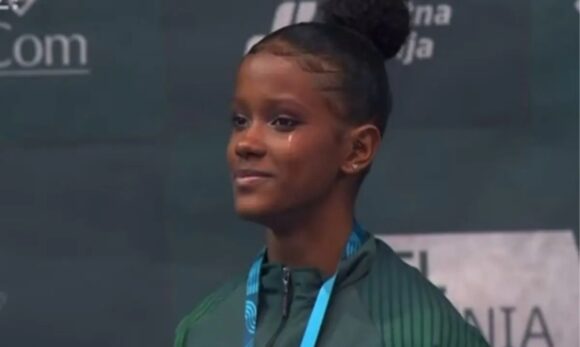 Copa do Mundo de Ginástica Artística consagra brasileira Júlia Coutinho como campeã do Solo