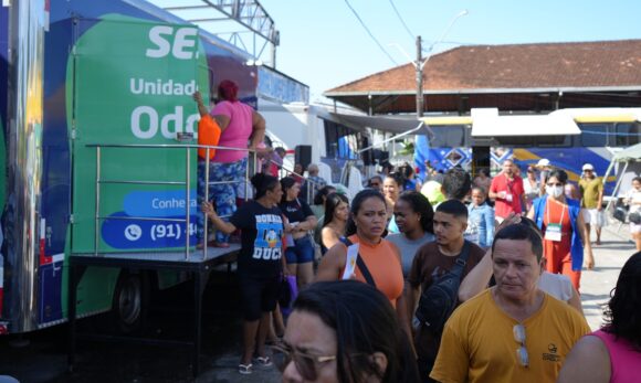 SESI realiza atendimento odontológico durante a Semana Nacional de Registro Civil, em Icoaraci