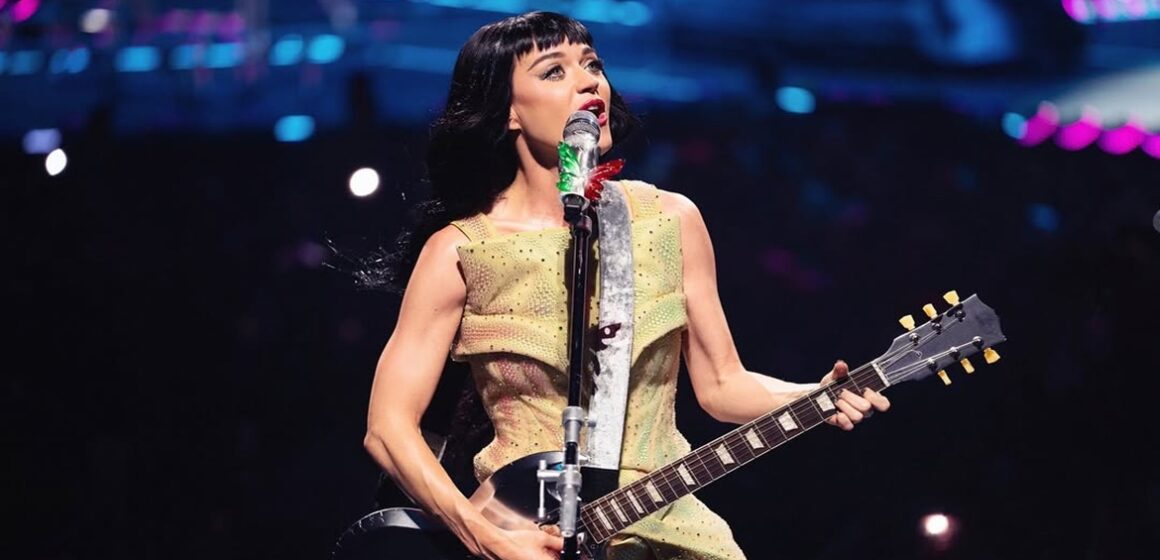 Katy Perry anuncia shows em Brasília e Curitiba