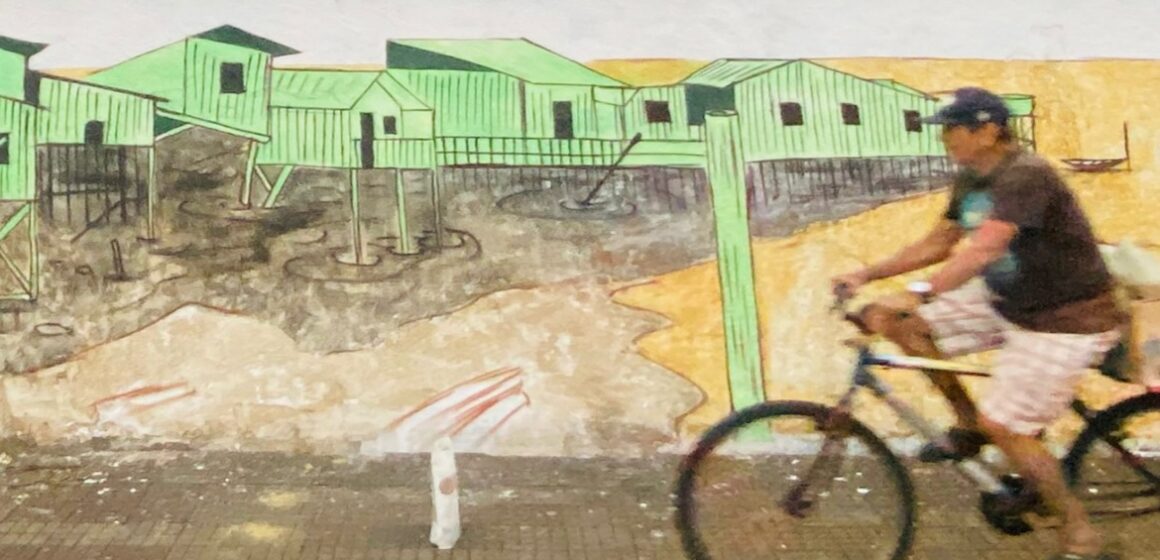 Muro da UFPA ganha painel pintado por artistas que chamam a atenção sobre o desmatamento na Amazônia