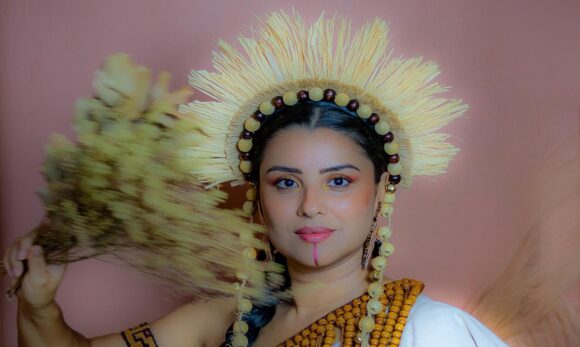 Stella do Cärmo lança clipe “Meu Chamado” em homenagem à ancestralidade amazônica