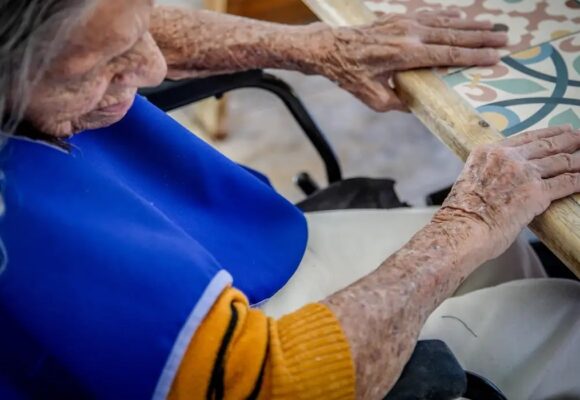 SUS amplia tratamento para Alzheimer grave com novo medicamento